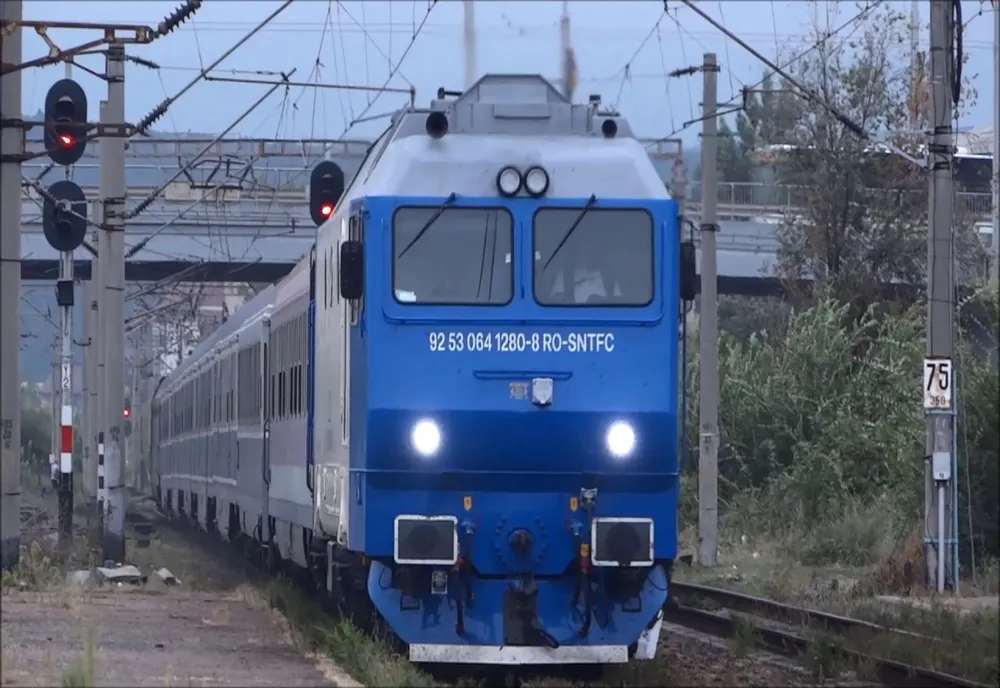 Circulația trenurilor, pe ruta Brad – Deva, este întreruptă total