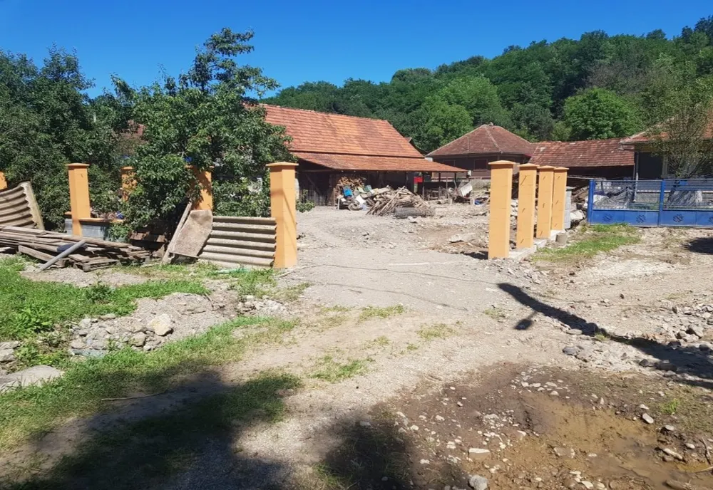 Bilanțul furtunilor și al inundațiilor care au măturat județul Hunedoara. Cine primește ajutor de urgență