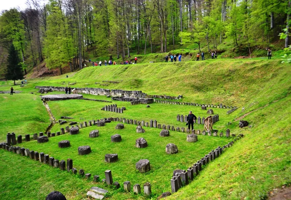 Program de toamnă la cetatea dacică Sarmizegetusa Regia