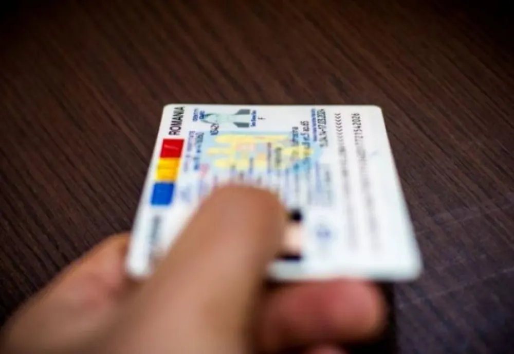 Un bărbat aflat în carantină s-a dus să-şi schimbe cartea de identitate