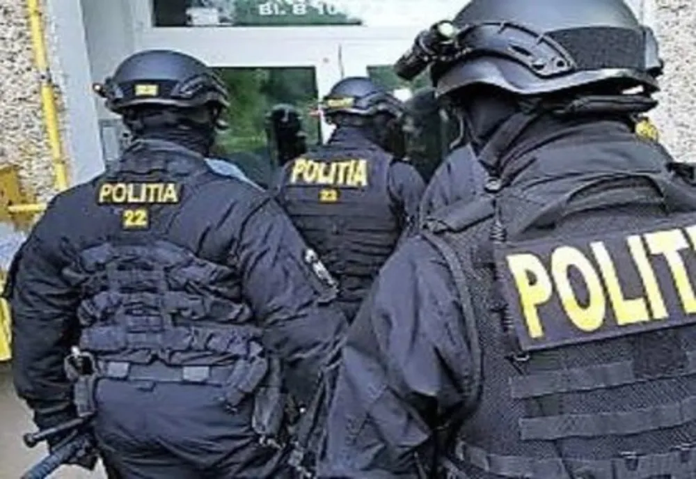 Percheziţii DIICOT în Hunedoara, la traficanţi de migranţi; sunt vizaţi cetăţeni indieni şi români