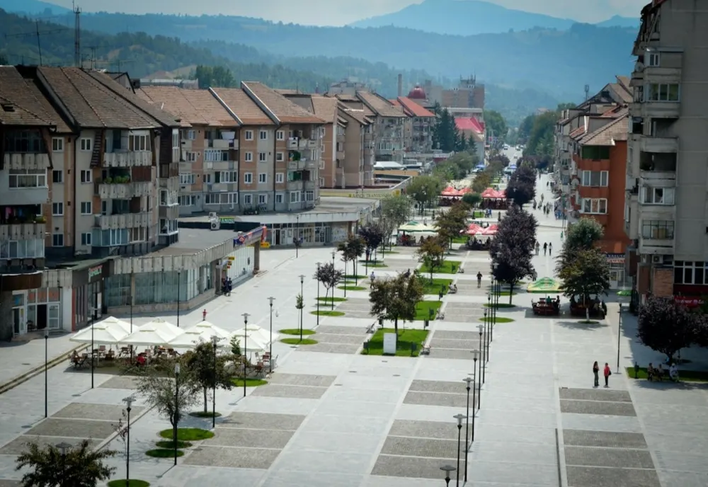 Primăria Petroşani va împrumuta 20 de milioane lei pentru investiţii