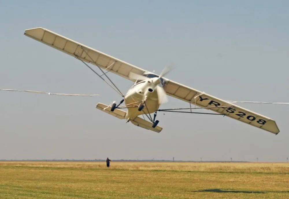 Un pilot de linie vrea să construiască un aerodrom la Petrila