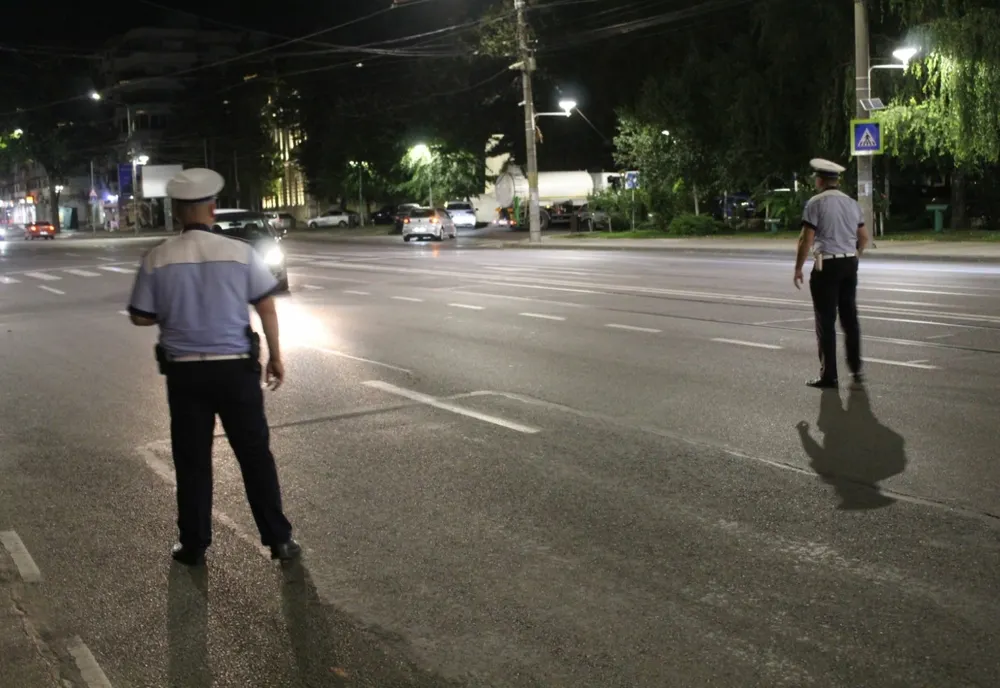 Acţiune a poliţiştilor rutieri în Valea Jiului: permise suspendate și amenzi