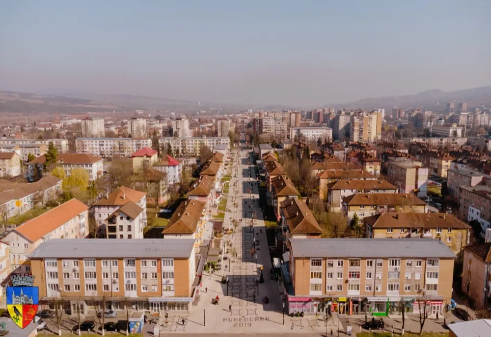 Două treimi din bugetul pe 2023 merg, la Hunedoara, spre investiții de interes public. Care sunt acestea