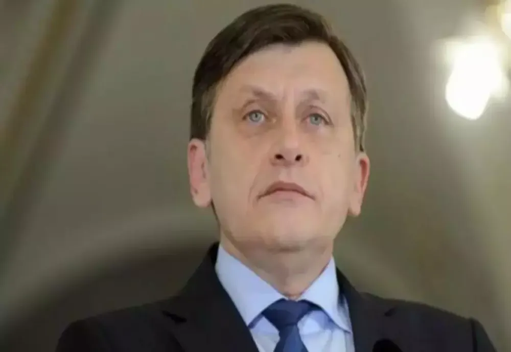 CRIN ANTONESCU, DUPĂ EXCLUDEREA LUI CĂLIN GEORGESCU: „MI-AȘ FI DORIT SĂ-L ÎNVING LA VOT”