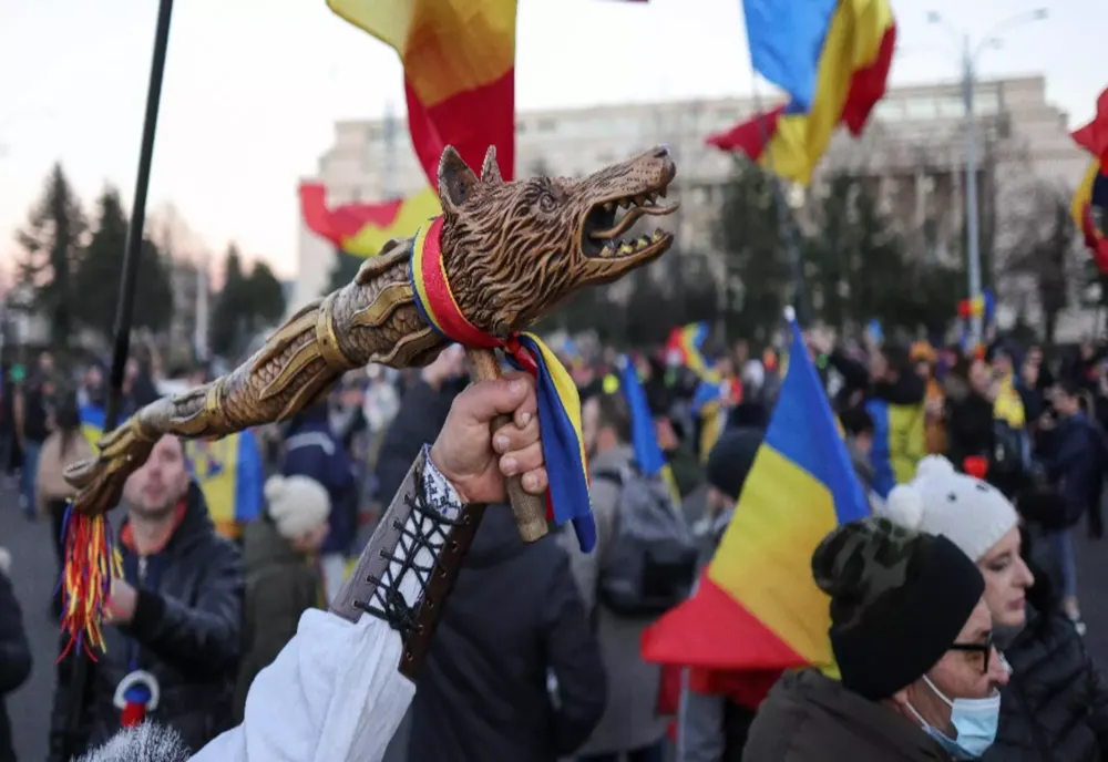DE SFÂNTUL ILIE, ROMÂNII SE MOBILIZEAZĂ MASIV LA CEL MAI MARE PROTEST ÎMPOTRIVA GUVERNULUI BOLOJAN 