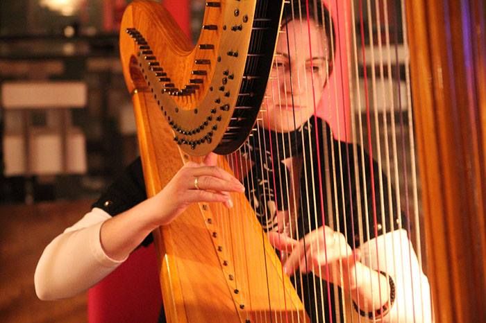 Seniorii din Deva, așteptați la „Toamna Muzicală”