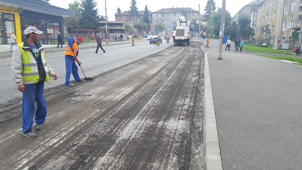 Economiile realizate la buget, folosite la asfaltări