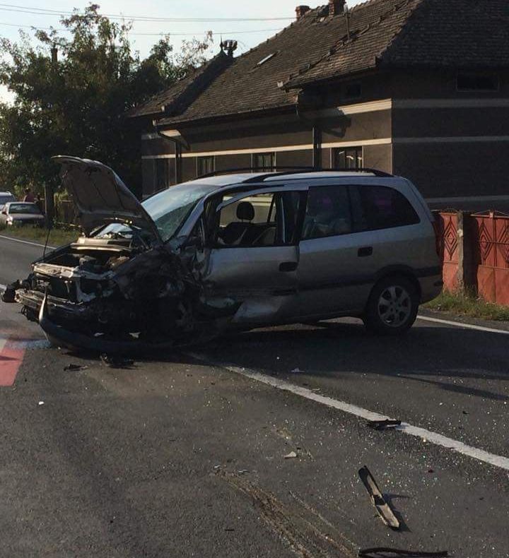 Trafic blocat pe DN7 din cauza unui accident