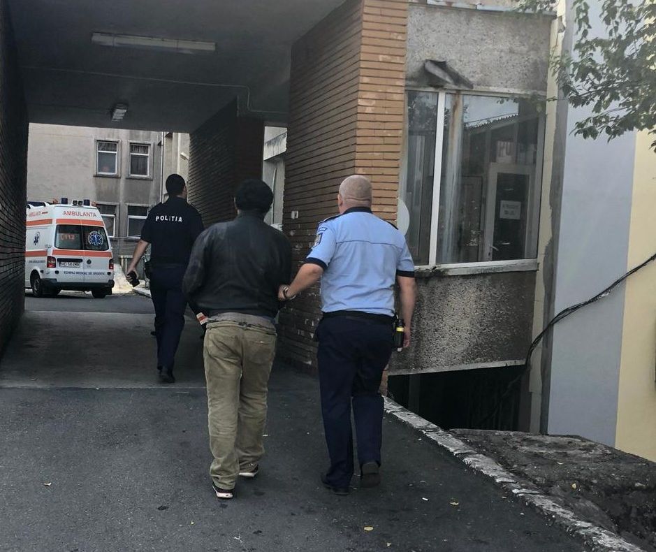 Furt pe calea ferată, în zona pasajului din localitatea Săulești. Suspecții, reținuți!