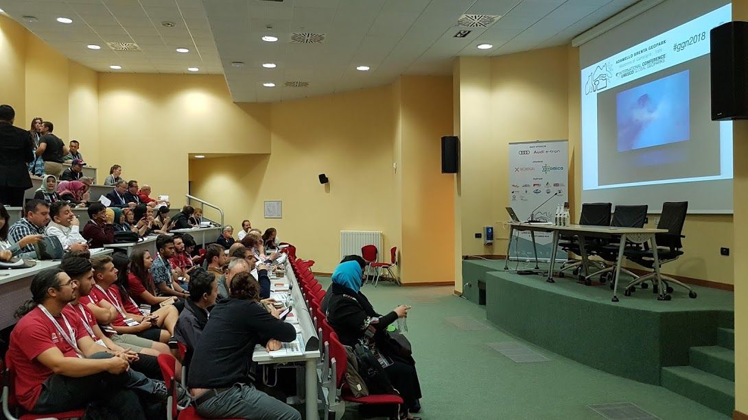 FOTO| Prezență marcantă în Italia. Geoparcul Dinozaurilor „Țara Hațegului”, făcut cunoscut în toată lumea