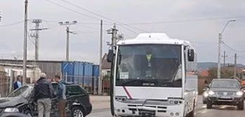 UPDATE| Accident mortal pe șoseaua care leagă Deva de Hunedoara. Un autobuz și o mașină, implicate în coliziune