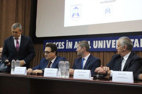 Universitatea Petroșani își deschide porțile