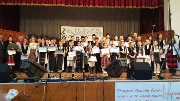 Un nou festival folcloric, la Petrila