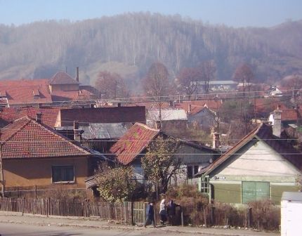 Trăiesc la limita sărăciei