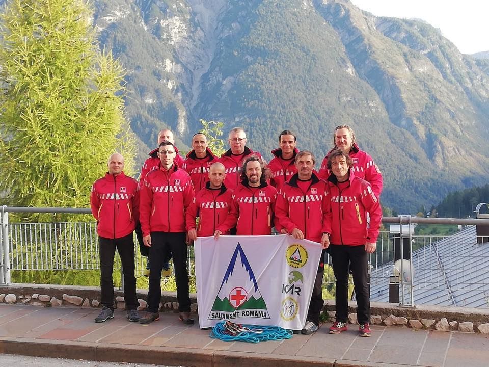 FOTO| Salvamontiștii hunedoreni, în competiția echipelor italiene de salvare montană