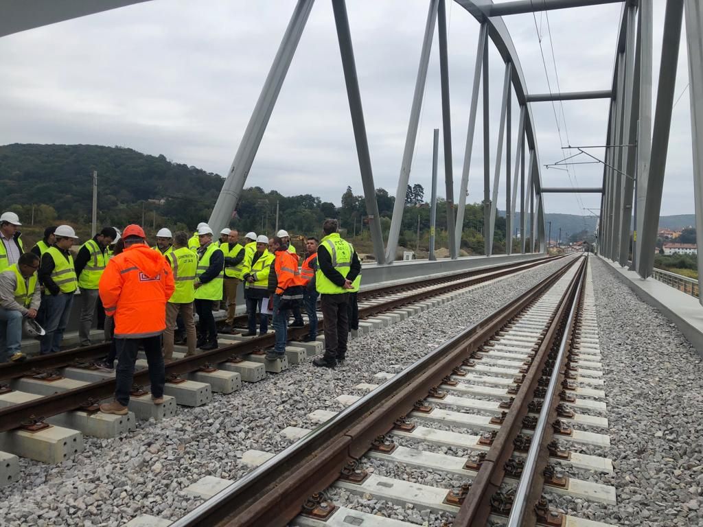 Modernizarea căii ferate dintre Simeria și Sighișoara, tot mai aproape de finalizare. Directorul CFR, în verificare