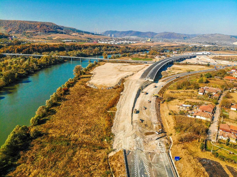Șoferii nu vor circula nici în 2018 pe A1, între Șoimuș și Ilia, „în ciuda promisiunilor fanteziste ale autorităților”