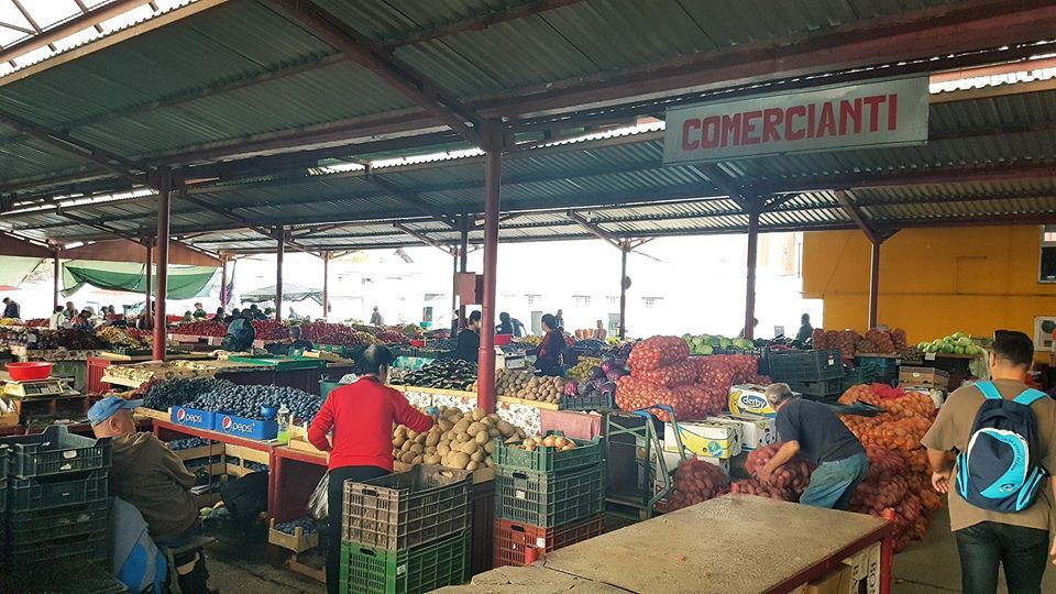 Pieţele „Obor” şi „Dunărea” din Hunedoara, închise pentru igienizare