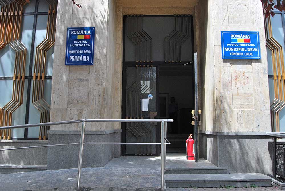 Municipalitatea din Deva intenționează să se împrumute, cu 4,4 milioane de lei, de la Ministerul Finanțelor