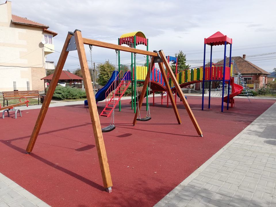 Parc modern într-o comună hunedoreană