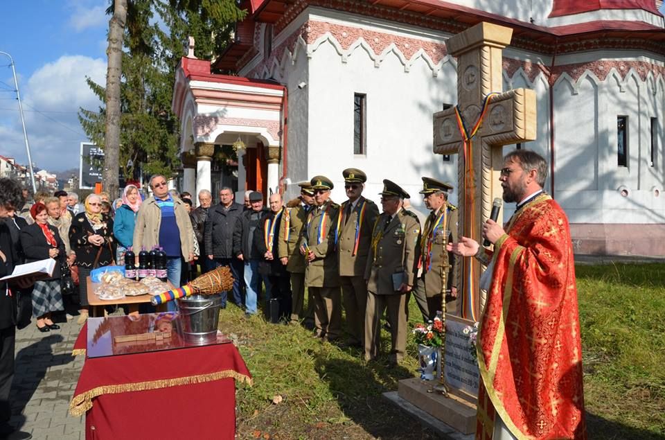 Troiță sfințită în zi de sărbătoare