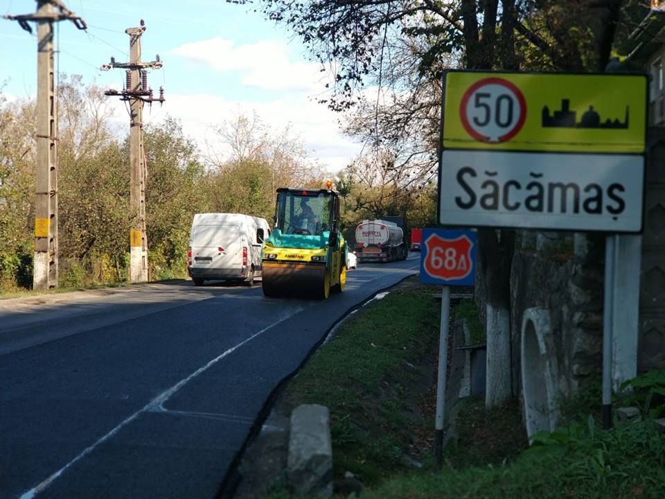 Reparaţii pe DN 68A, pe suprafeţe întinse, de la mijlocul acestei săptămâni