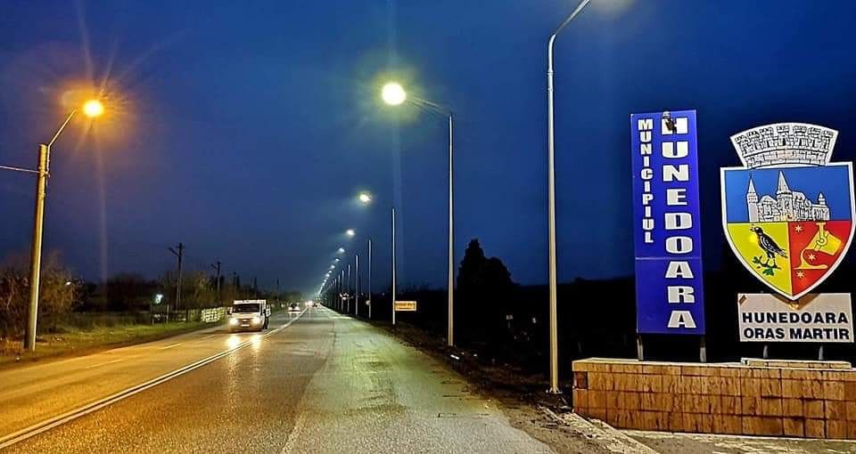 FOTO| S-a făcut lumină pe şoseaua spre Hunedoara, între Peştiş şi Cristur