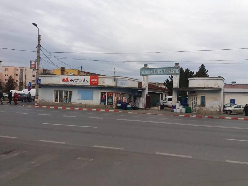 Primăria Orăștie a cumpărat și ultimele imobile din incinta Stadionului „Dacia”