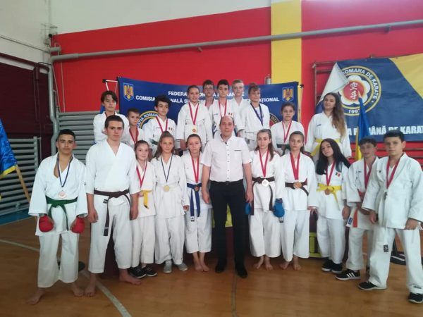 Sportivii de la CSM Vulcan, pe podium