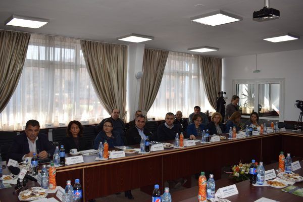 Două contracte pentru modernizarea rețelelor de apă au fost semnate la Petroșani