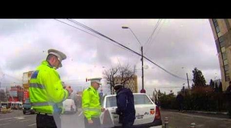 Taximetrist din Hunedoara, prins băut la volan. Poliţiştii l-au oprit pe o stradă din municipiu