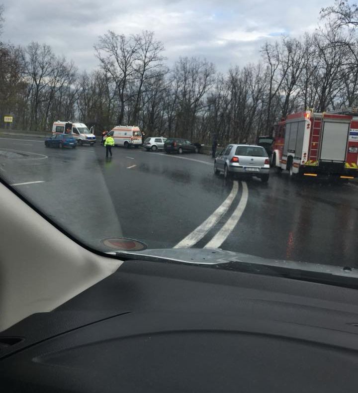 Patru răniți într-un accident petrecut pe DN 66, în localitatea Hațeg
