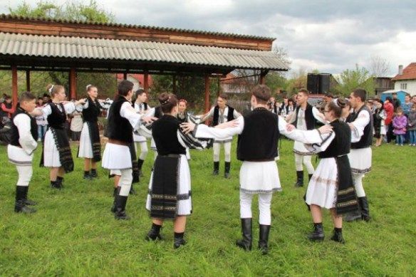 Despre momârlani, expoziție inedită la Muzeul Țăranului Român