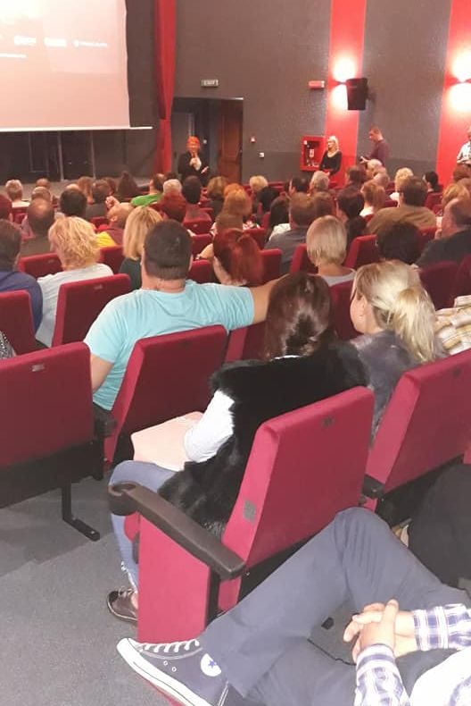 Petroșănenii au umplut sala la Moromeții 2