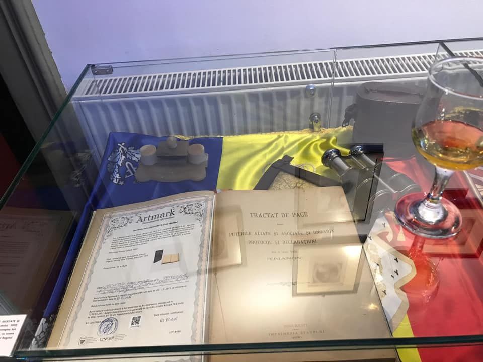 Tratatul de la Trianon, expus la București de un hunedorean