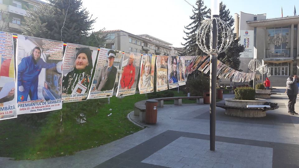 O Românie mai puţin cunoscută. Chipurile unor oameni simpli, dar valoroşi, expuse în centrul Devei