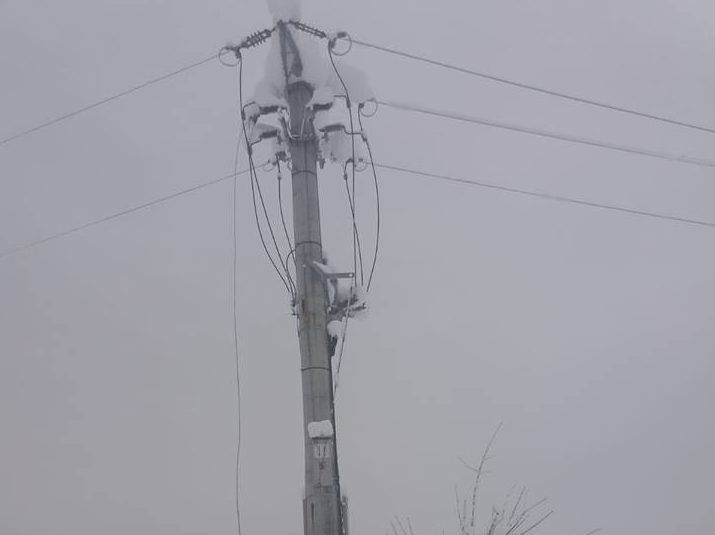 3.300 de locuitori ai județului Hunedoara nu aveau, marți seară, curent electric