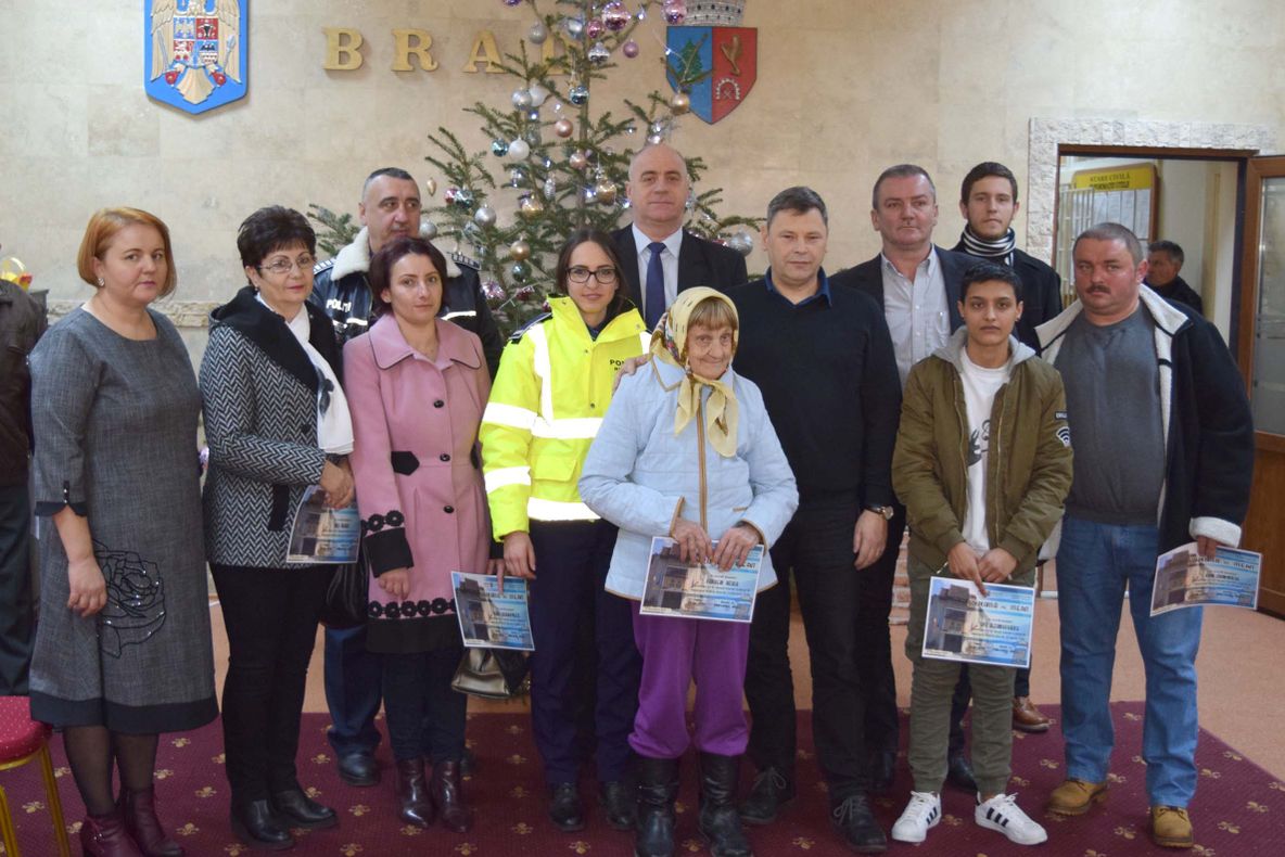 FOTO| Premiaţi pentru spirit civic. Au primit diplome de recunoștință din partea polițiștilor