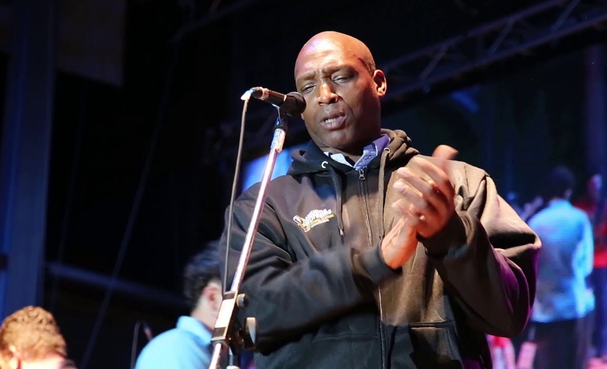 Dean Bowman, concert în Ajun de Moș Nicolae la Simeria