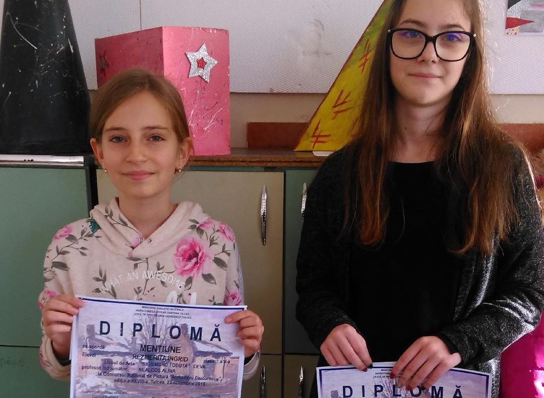 Două eleve din Deva, premiate la Concursul Național de Pictură „Alexandru Ciucurencu”