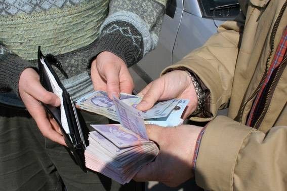 Înșelăciune în numele autorităților locale de la Lupeni