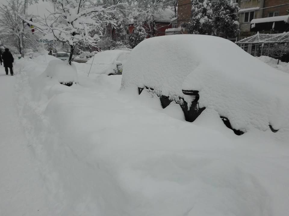 După ninsori, Petroșaniul se confruntă cu altă problemă