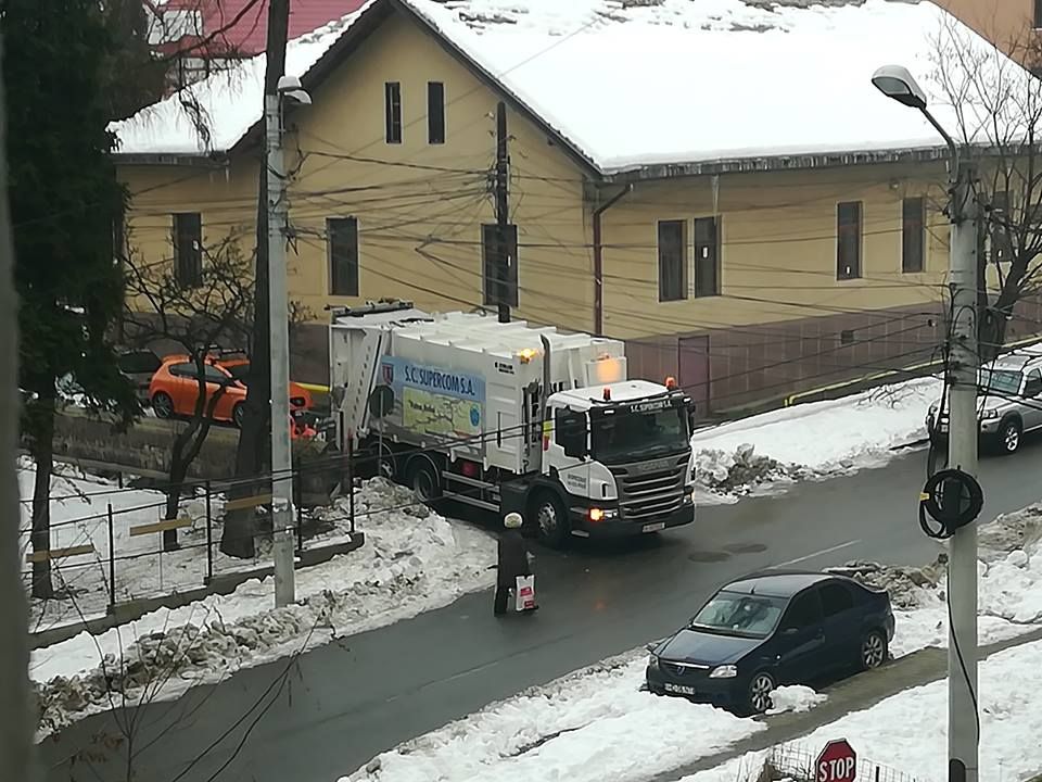 Bunuri în valoare de 5 milioane de lei a primit firma care se ocupă de gestionarea deșeurilor din Petroșani