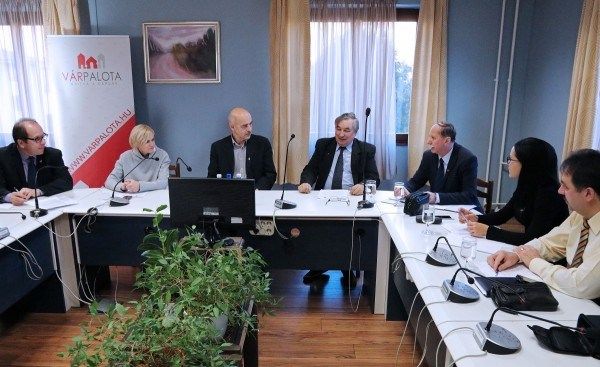 Proiecte comune între Petroșani și Varpalota