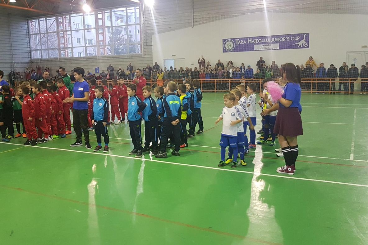 Campionat de fotbal destinat copiilor din Țara Hațegului, la a treia ediție