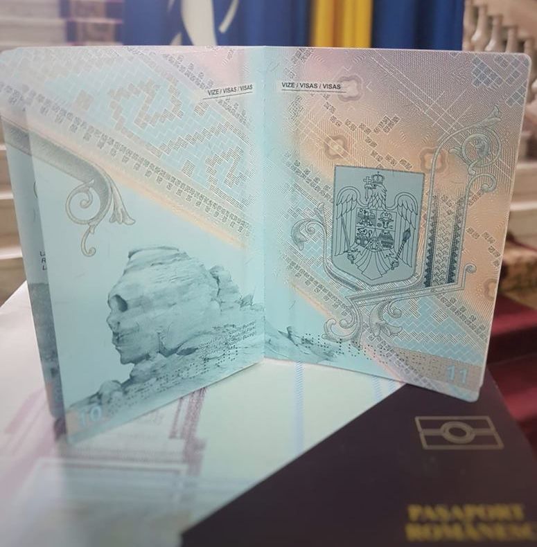Cum arată noul paşaport românesc? Documentul a fost schimbat şi are un nou design