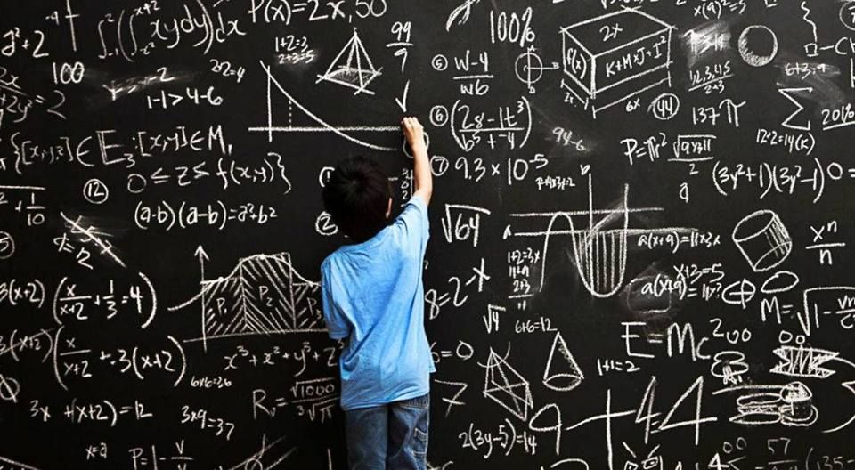 Meditaţii gratuite la matematică, la Crucea Roşie din Deva