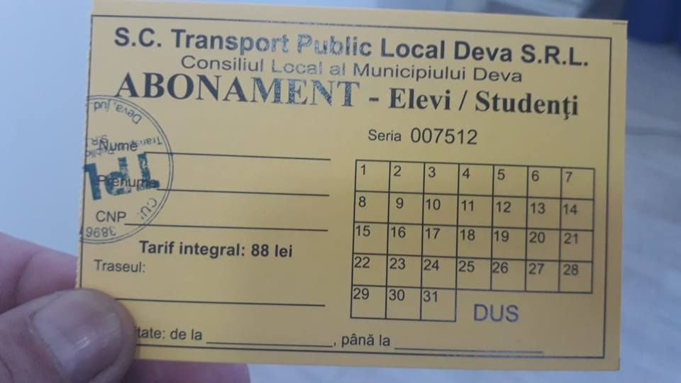 Abonamentele gratuite pentru transportul în comun din Deva pot fi solicitate şi online